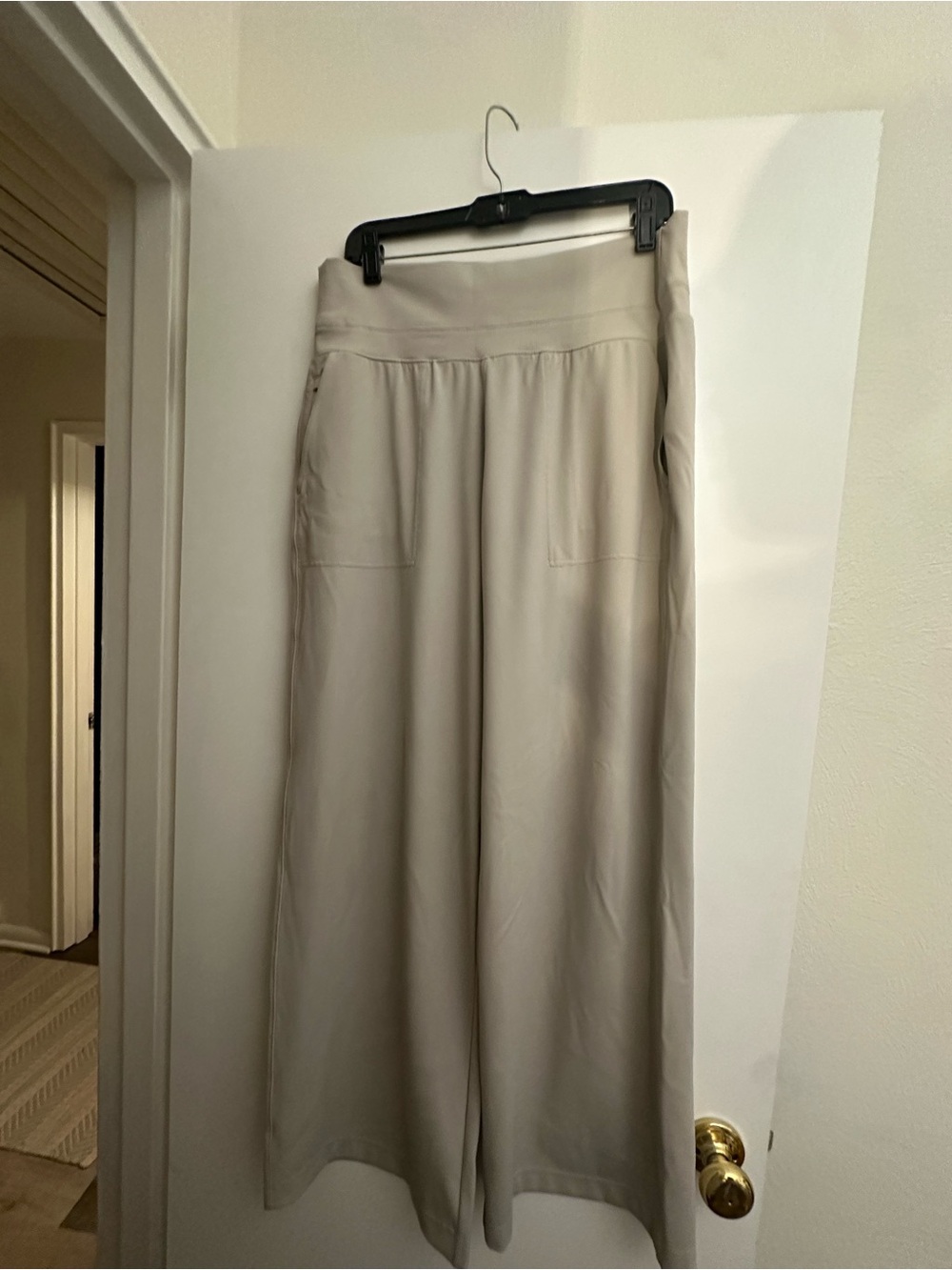 Athleta Venice High Rise Wide-Leg Sand Beige Pants - Medium - Picture 3 of 6